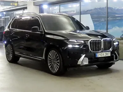 BMW X7 · 2024 год