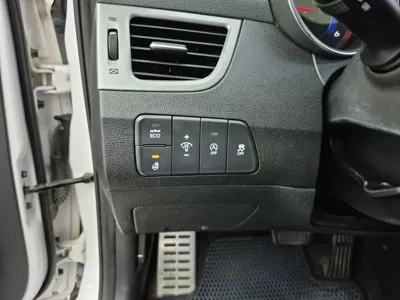 Hyundai Avante 2014, 189841 км, за 2504.56 USD - фото 16