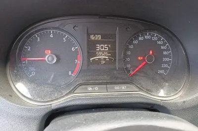 Volkswagen Polo 2016, 59500 км, за 4394 USD - фото 12