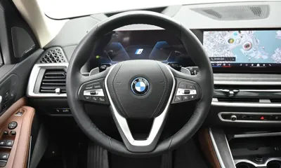 BMW X5 2025, 5887 км, за 65703.94 USD - фото 13