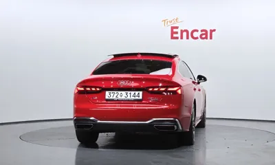 Audi A5 2020, 46119 км, за 17847.71 USD