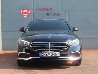 Mercedes-Benz E-Class 2021, 59000 км, за 24222.13 USD