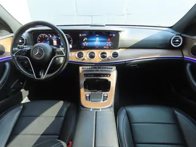 Mercedes-Benz E-Class 2021, 59000 км, за 24222.13 USD - фото 9