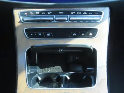 Mercedes-Benz E-Class 2021, 59000 км, за 24222.13 USD - фото 12