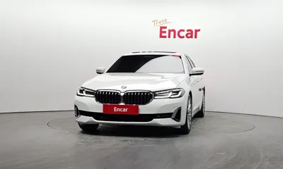 BMW 5-Series 2022, 68546 км, за 20192.04 USD