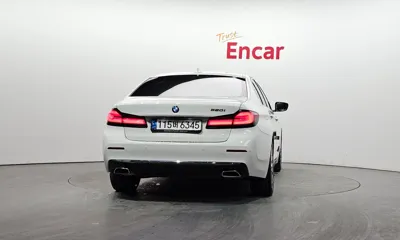 BMW 5-Series 2022, 68546 км, за 20192.04 USD