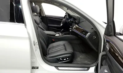 BMW 5-Series 2022, 68546 км, за 20192.04 USD - фото 11