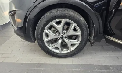 Kia Sorento 2015, 126068 км, за 35947.75 USD