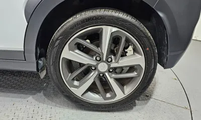 Hyundai Kona 2018, 96055 км, за 9758.01 USD - фото 21