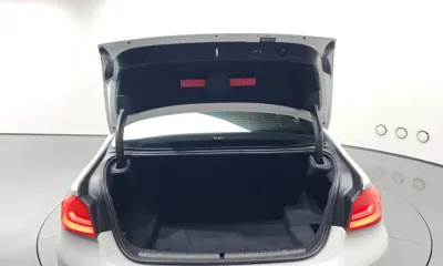 BMW 5-Series 2020, 108545 км, за 17751.91 USD - фото 20