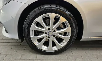 Mercedes-Benz E-Class 2017, 105986 км, за 12286.29 USD