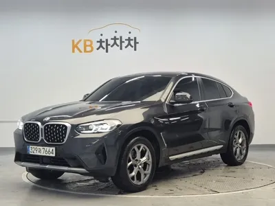 BMW X4 · 2022 год