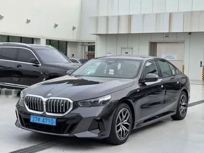 BMW i5 · 2024 год