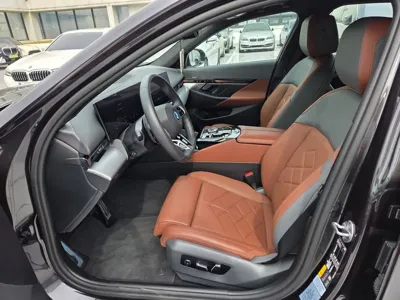 BMW i5 2024, 4130 км, за 46278.06 USD - фото 8
