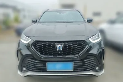 Toyota Crown Kluger 2023, 20400 км, за 36127 USD