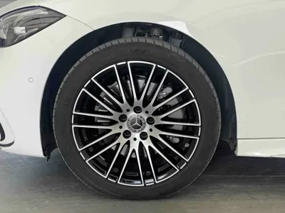 Mercedes-Benz C-Class 2024, 24500 км, за 27111.03 USD - фото 17