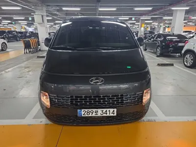 Hyundai Staria 2022, 61386 км, за 17031.78 USD - фото 4