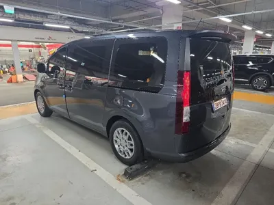 Hyundai Staria 2022, 61386 км, за 17031.78 USD - фото 7