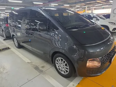 Hyundai Staria 2022, 61386 км, за 17031.78 USD - фото 11