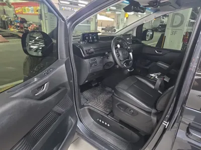 Hyundai Staria 2022, 61386 км, за 17031.78 USD - фото 20