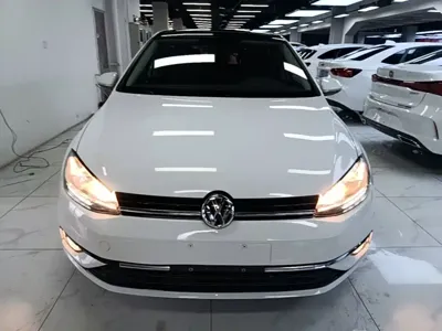 Volkswagen Golf 2020, 49300 км, за 10089.82 USD