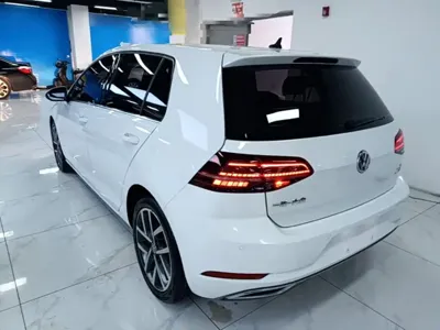 Volkswagen Golf 2020, 49300 км, за 10089.82 USD