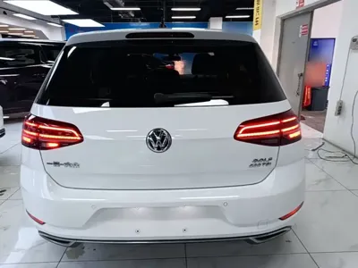Volkswagen Golf 2020, 49300 км, за 10089.82 USD - фото 6