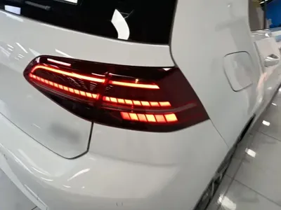 Volkswagen Golf 2020, 49300 км, за 10089.82 USD - фото 8