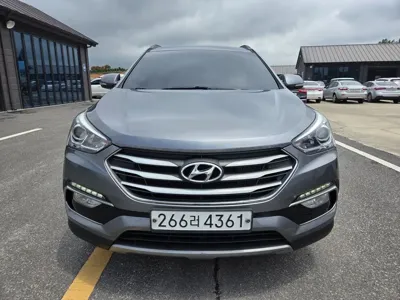 Hyundai Santafe 2016, 181000 км, за 5789.75 USD