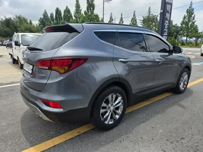 Hyundai Santafe 2016, 181000 км, за 5789.75 USD