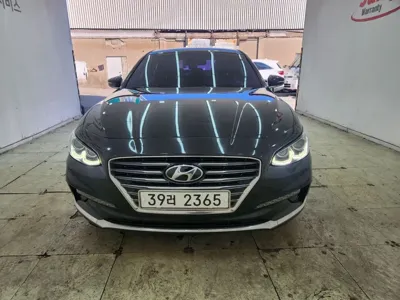 Hyundai Grandeur 2018, 215000 км, за 6541.13 USD