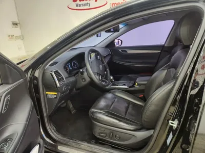 Hyundai Grandeur 2018, 215000 км, за 6541.13 USD