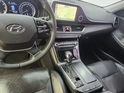 Hyundai Grandeur 2018, 215000 км, за 6541.13 USD - фото 7