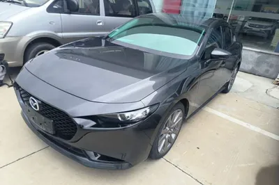 Mazda Mazda 3 Axela · 2021 год