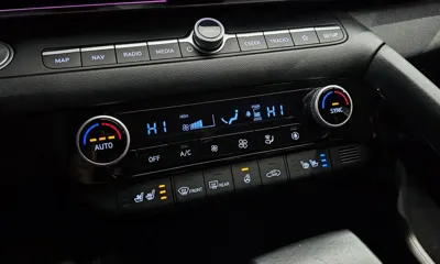 Hyundai Avante 2023, 86008 км, за 12487.61 USD - фото 18