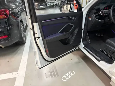 Audi Q3 2023, 59413 км, за 33803.54 USD - фото 12