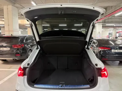 Audi Q3 2023, 59413 км, за 33803.54 USD - фото 17