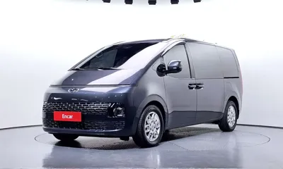 Hyundai Staria · 2023 год
