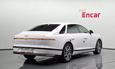 Hyundai Grandeur 2023, 167757 км, за 12209.53 USD