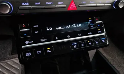 Hyundai Grandeur 2023, 167757 км, за 12117.27 USD - фото 31