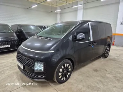 Hyundai Staria · 2025 год