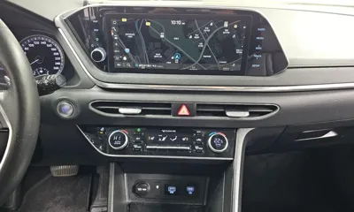 Hyundai Sonata 2020, 126986 км, за 7862.57 USD - фото 16