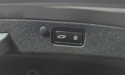 Hyundai Grandeur 2020, 75725 км, за 15196.56 USD - фото 20