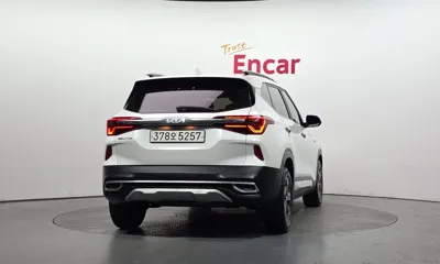Kia Seltos 2023, 119717 км, за 9556 USD