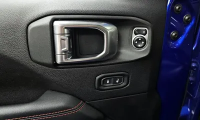 Jeep Wrangler 2019, 60200 км, за 22974.92 USD - фото 26