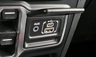 Jeep Wrangler 2019, 60200 км, за 22974.92 USD - фото 34
