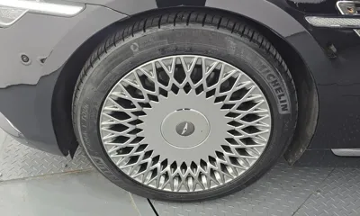 Genesis G90 2019, 97016 км, за 23521.64 USD