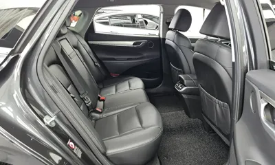 Hyundai Grandeur 2021, 22113 км, за 16612.39 USD - фото 12