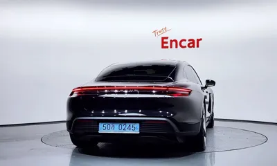 Porsche Taycan 2025, 12659 км, за 101684.82 USD