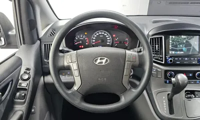 Hyundai Starex 2017, 70766 км, за 9715.11 USD - фото 13